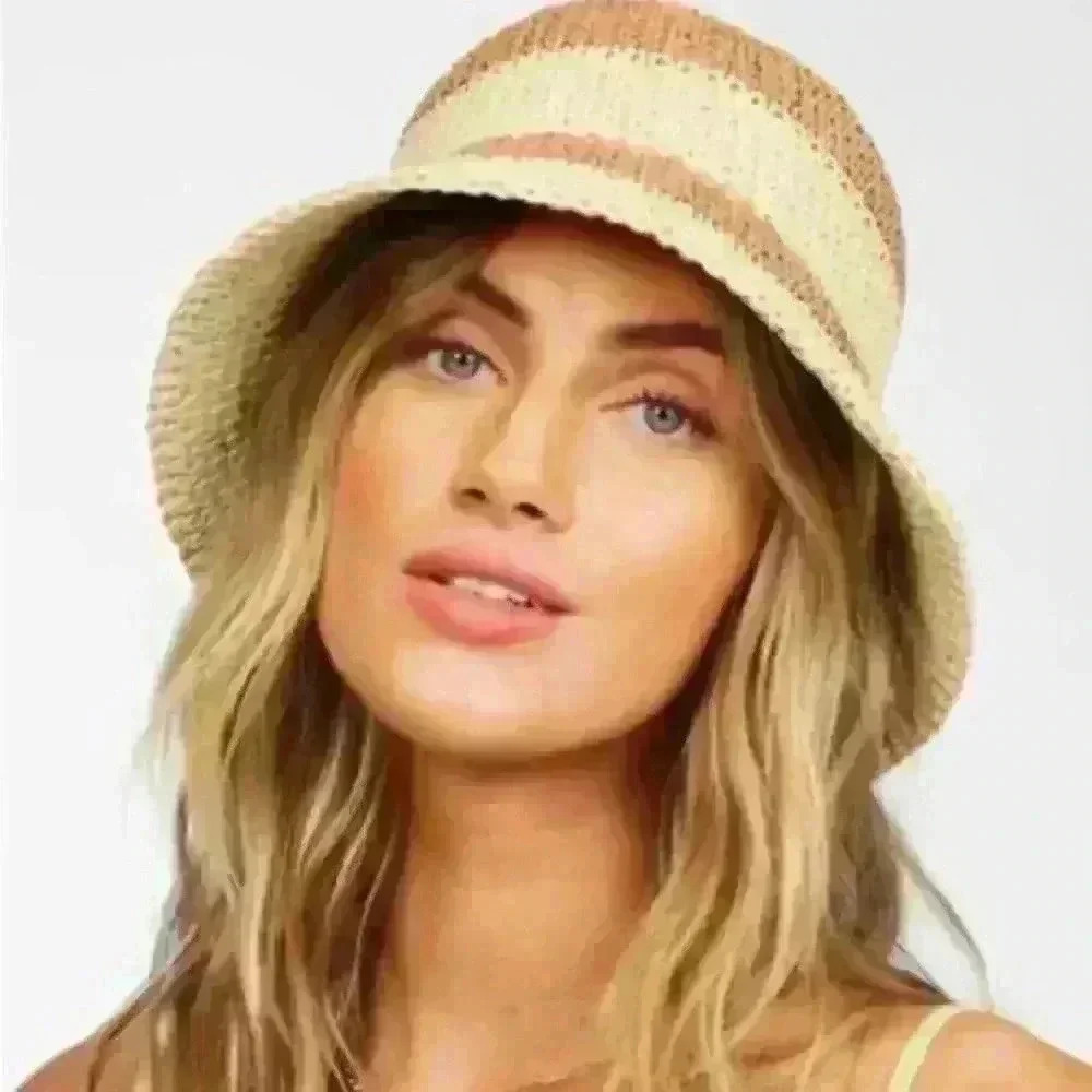 Crochet-look straw bucket  hat‎ - Beige/Striped